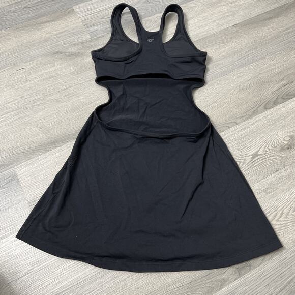 Aritzia Tennis Dress Women Small Black TnAction TnaLIFE Surpass Sports Dress - Picture 5 of 7